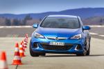Opel Astra OPC 2012 года